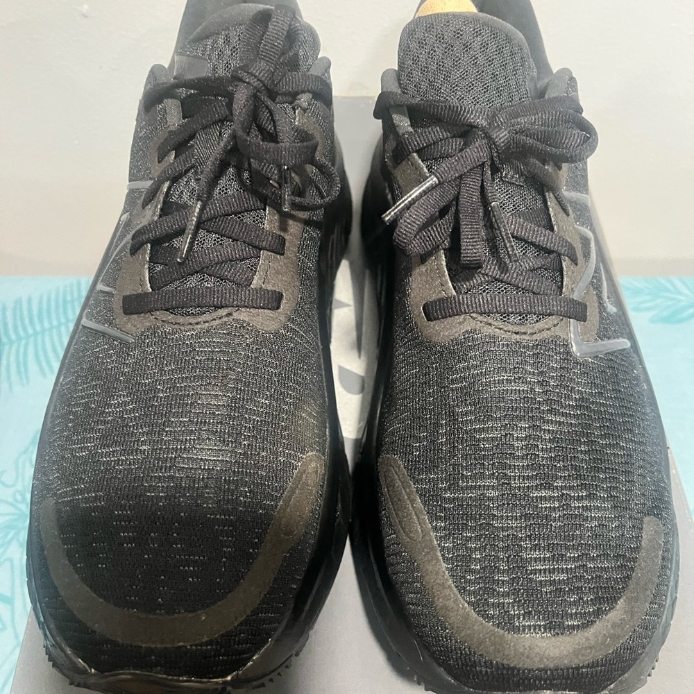 New Balance Black Athletic Shoes
